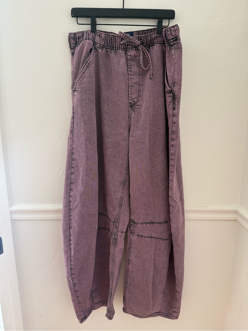 GAP Mid Rise UltraSoft Easy Horseshoe Wide Leg Jeans in Purple Amethyst